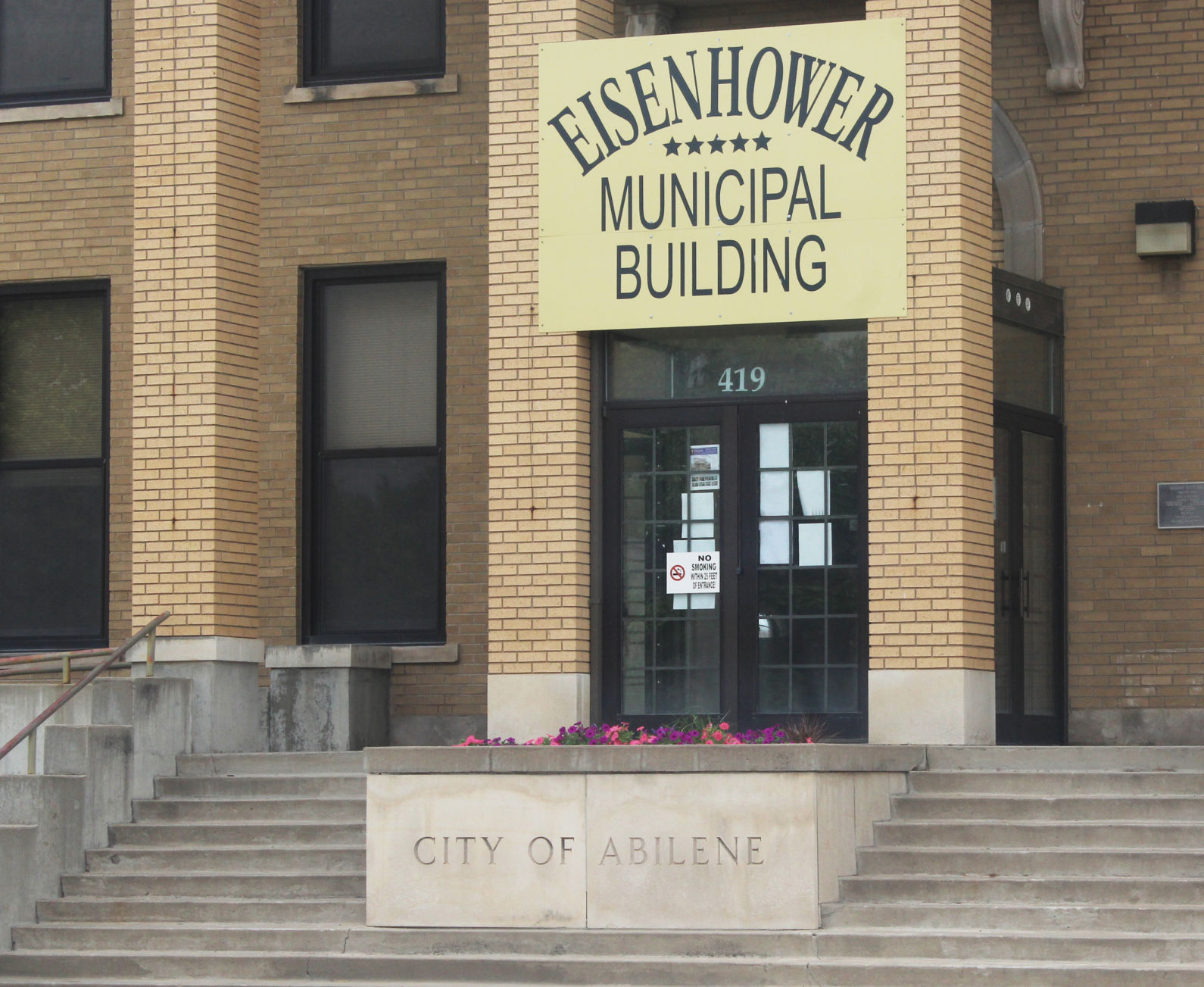 City seeking volunteers